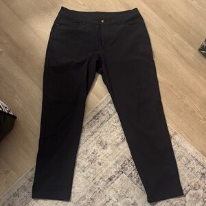 Men’s Lulu Lemon ABC Classic fit 5 pocket pant